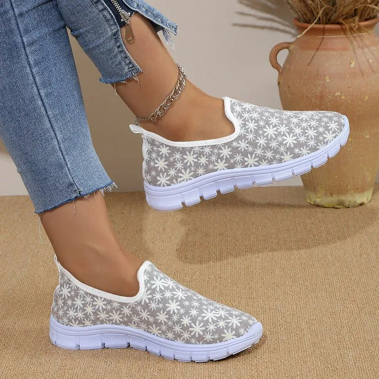 Printtikuvioiset pyöreäkärkiset slip-on-kengät