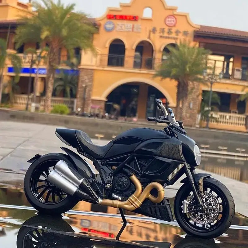 1/12 Ducati Panigale V4S Racing Cross-Country Moottoripyörämalli