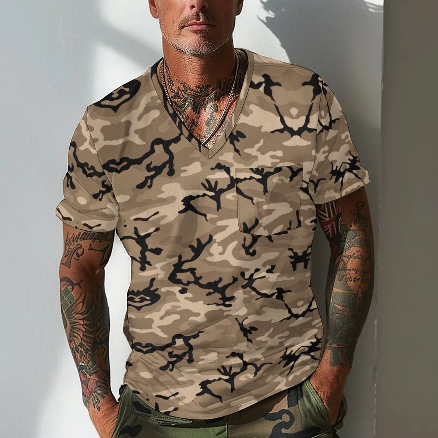 Kesäinen miesten camo-kuvioitu hengittävä ja rento lyhythihainen paita