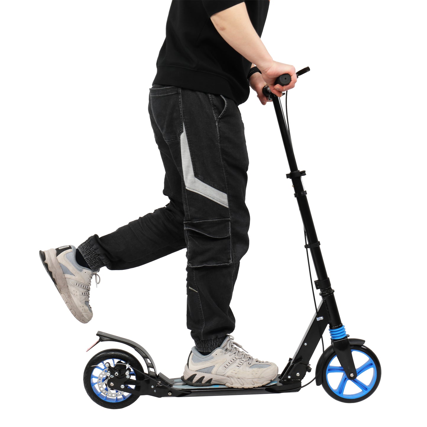 Scooter aikuisille ja nuorille