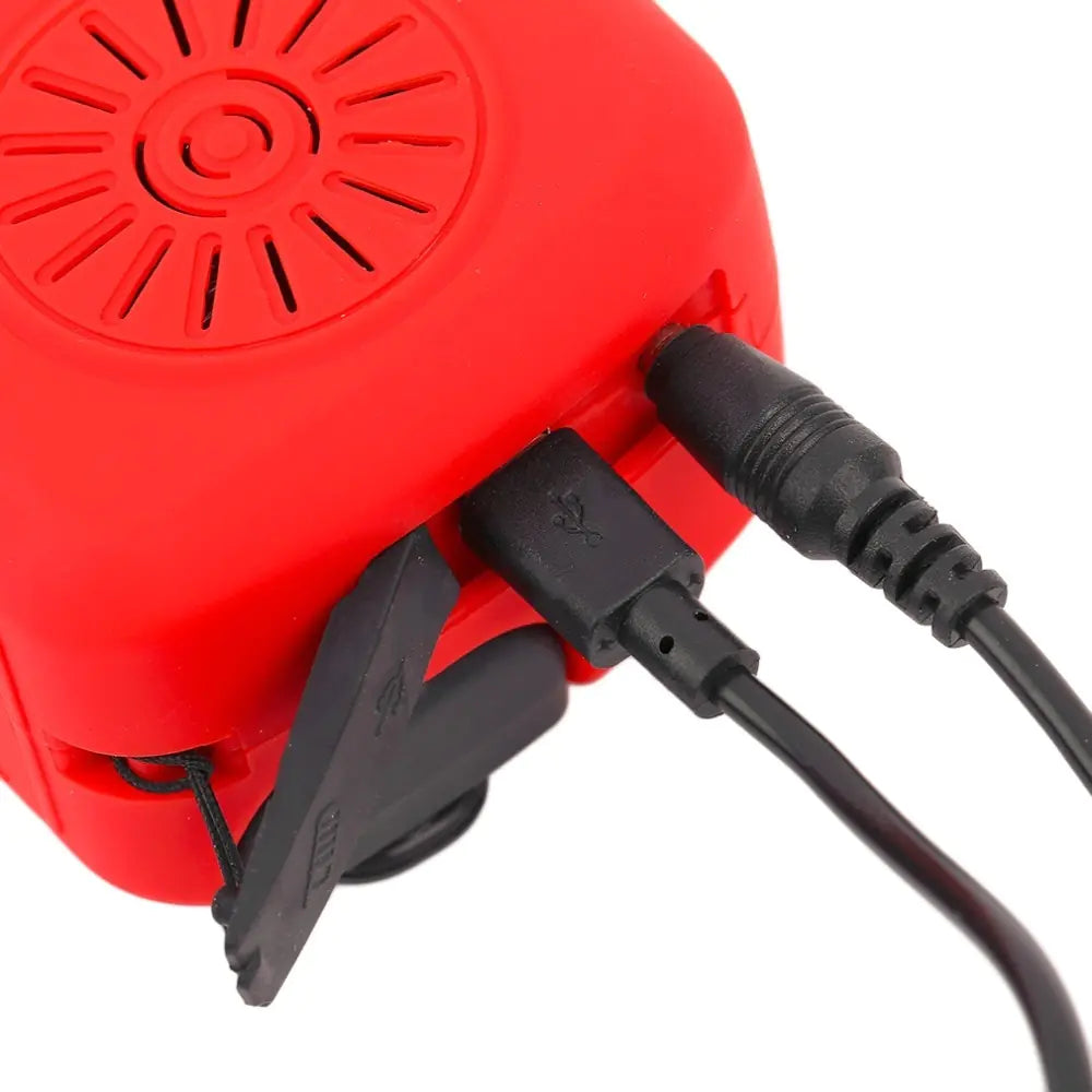 Kannettava Hätäaurinkoradio LED-taskulampulla